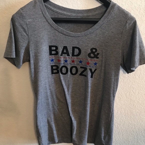 Tops - T shirt